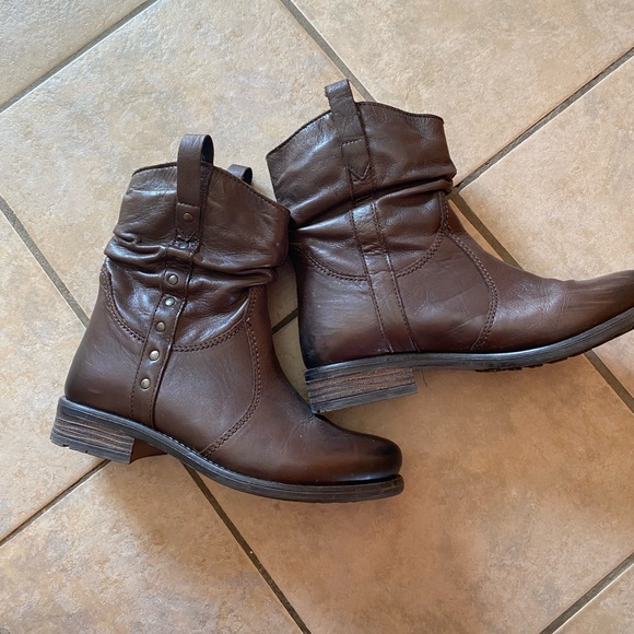 TARA M boots - Picture 7 of 7